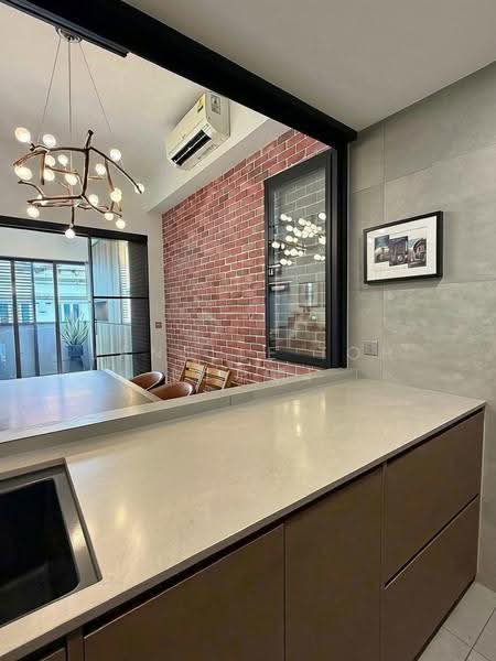 NoMa, 333 Guillemard Road, Eunos / Geylang / Paya Lebar, 4 Bedrooms, 1,335 sqft, Condominium For Rent, by Janelle Toh (杜京穎), 500271310 - Kitchen - PropertyGuru.com.sg
