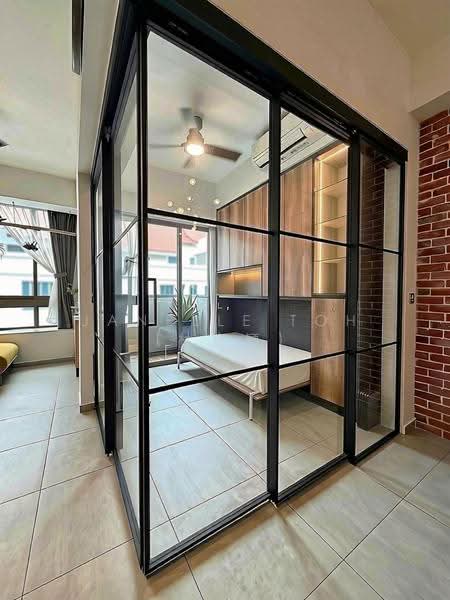 NoMa, 333 Guillemard Road, Eunos / Geylang / Paya Lebar, 4 Bedrooms, 1,335 sqft, Condominium For Rent, by Janelle Toh (杜京穎), 500271310 - Common Room with Murphy Bed - PropertyGuru.com.sg