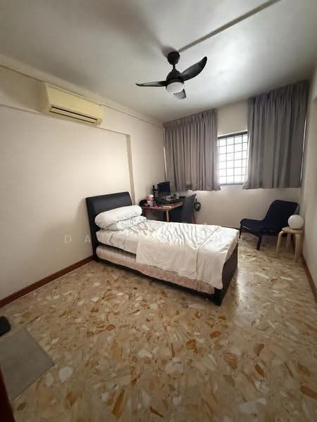 270 Tampines Street 21, 270 Tampines Street 21, Pasir Ris / Tampines, Room Rental, 120 sqft, HDB Flat For Rent, by Amanda Davina Ang, 500271324 - Bedroom - PropertyGuru.com.sg