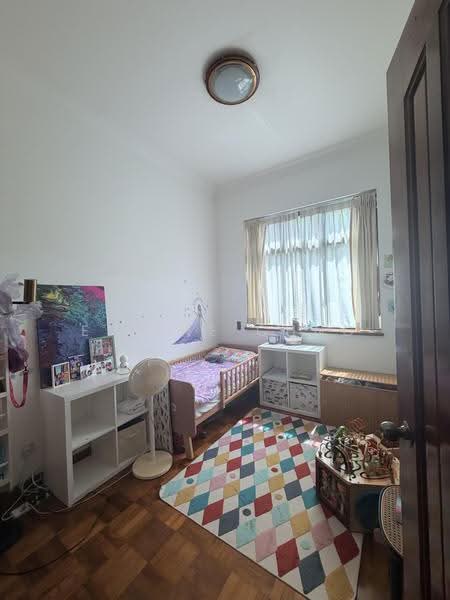 Spring Grove, 53 Grange Road, Tanglin / Holland / Bukit Timah, 3 Bedrooms, 1,400 sqft, Condominium For Rent, by Elaine Chng, 500271325 - Bedroom - PropertyGuru.com.sg