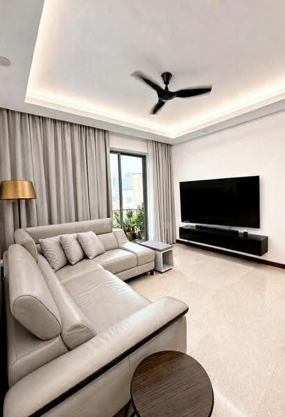 Aspen Heights, 261 River Valley Road, Orchard / River Valley, 3 Bedrooms, 1,324 sqft, Condominium For Sale, by Jay Ng, 500271326 - Living Room - PropertyGuru.com.sg