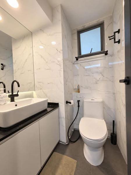 Aspen Heights, 261 River Valley Road, Orchard / River Valley, 3 Bedrooms, 1,324 sqft, Condominium For Sale, by Jay Ng, 500271326 - Bathroom - PropertyGuru.com.sg