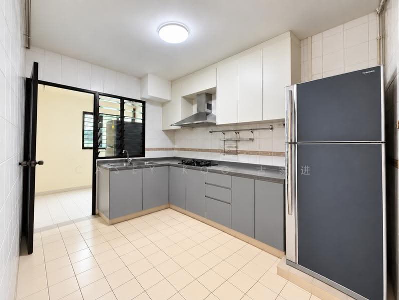 654 Senja Road, 654 Senja Road, Dairy Farm / Bukit Panjang / Choa Chu Kang, 3 Bedrooms, 1,410 sqft, HDB Flat For Rent, by Casey Koo 古家进, 500271329 - Kitchen - PropertyGuru.com.sg