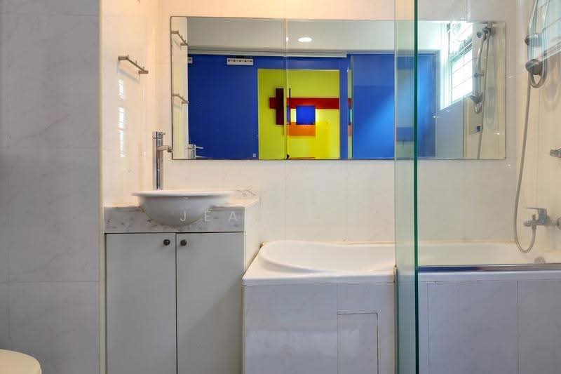 Ebony Mansions, 30 Lorong M Telok Kurau, East Coast / Marine Parade, 1 Bedroom, 753 sqft, Condominium For Sale, by Jean Loh, 500271333 - Bathroom - PropertyGuru.com.sg