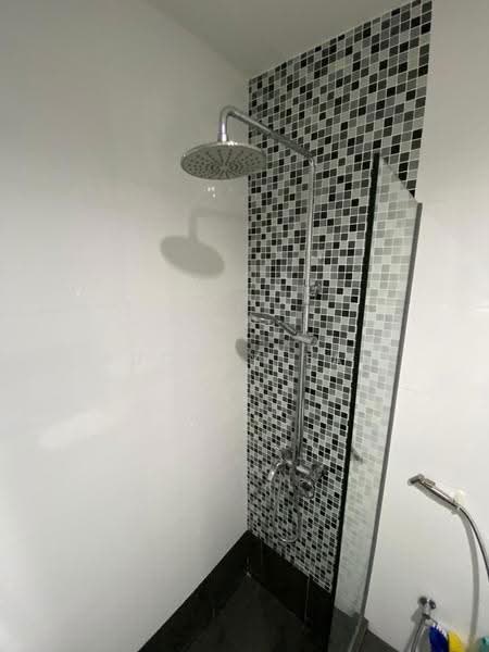 Opal Suites, 1 Opal Crescent, Balestier / Toa Payoh, 1 Bedroom, 400 sqft, Condominium For Rent, by Audrey Tan, 500271337 - Bathroom - PropertyGuru.com.sg