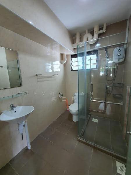 643 Choa Chu Kang Street 64, 643 Choa Chu Kang Street 64, Dairy Farm / Bukit Panjang / Choa Chu Kang, Room Rental, 500 sqft, HDB Flat For Rent, by Evon Tan 陈玉凤, 500271356 - Bathroom - PropertyGuru.com.sg