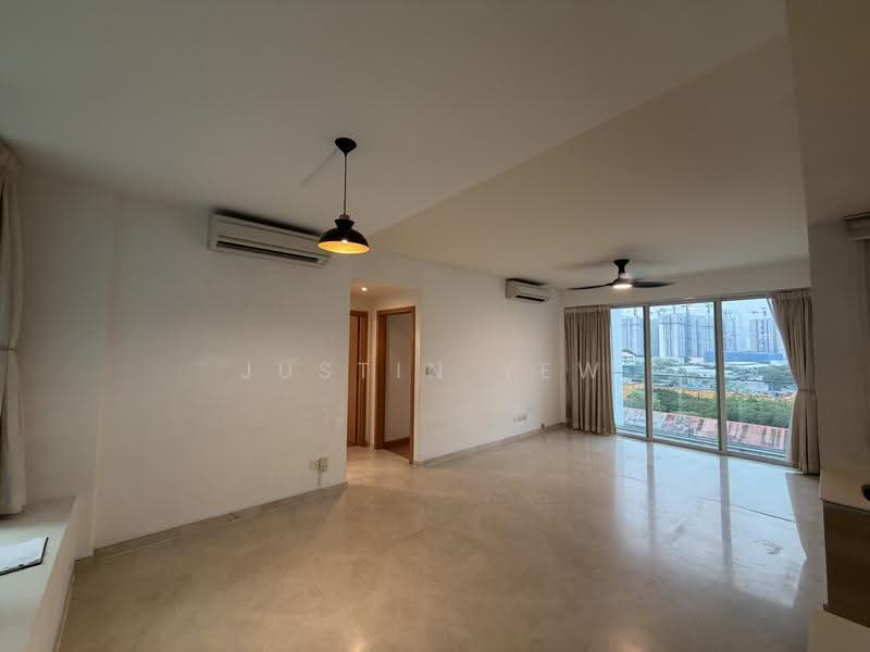 Parc Emily, 7 Mount Emily Road, Orchard / River Valley, 2 Bedrooms, 1,012 sqft, Condominium For Sale, by Justin Yew, 500271366 - Living Room - PropertyGuru.com.sg