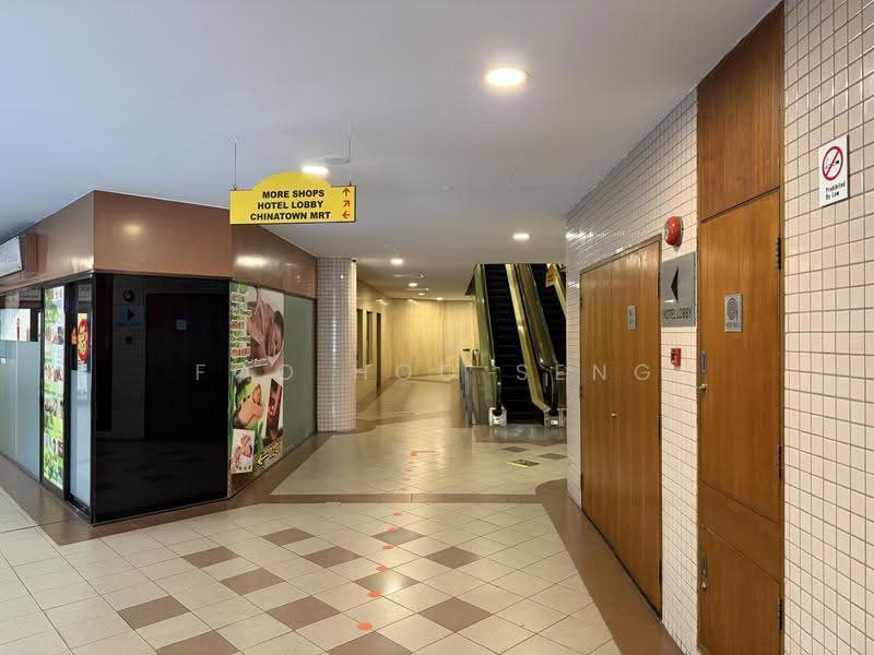 Furama City Centre, 60 Eu Tong Sen Street, Boat Quay / Raffles Place / Marina, 441 sqft, Other Retail For Rent, by Foo Hoo Seng, 500271370 - Corridor - CommercialGuru.com.sg