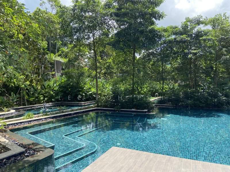 Mayfair Gardens, 16 Rifle Range Road, Clementi Park / Upper Bukit Timah, 2 Bedrooms, 797 sqft, Condominium For Rent, by Lee Poh Poh, 500271371 - Pool - PropertyGuru.com.sg
