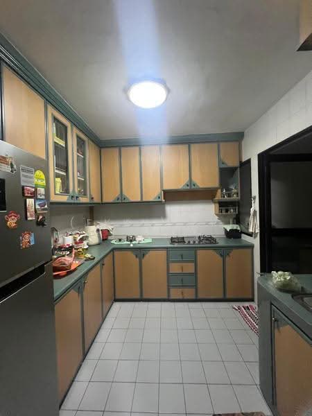 671 Choa Chu Kang Crescent, 671 Choa Chu Kang Crescent, Dairy Farm / Bukit Panjang / Choa Chu Kang, Room Rental, 150 sqft, HDB Flat For Rent, by (Ekky) Sri Redjeki Widjaja, 500271372 - Kitchen - PropertyGuru.com.sg