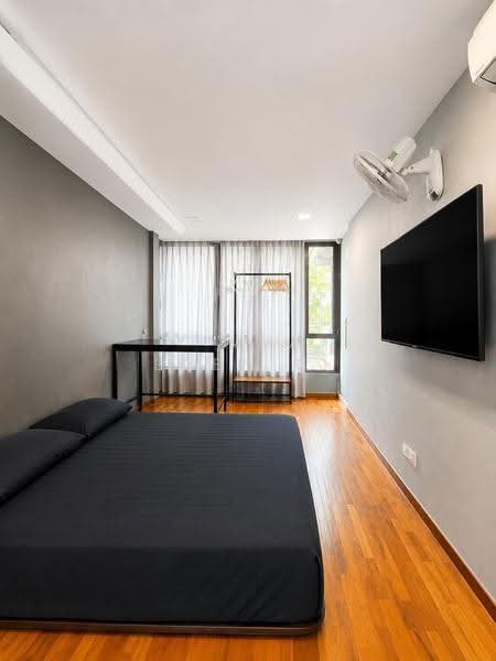 Sembawang Villas, Sembawang Villas, Sembawang / Yishun, 5 Bedrooms, 4,000 sqft, Semi-Detached House For Sale, by Eden Li, 500271377 - Bedroom - PropertyGuru.com.sg