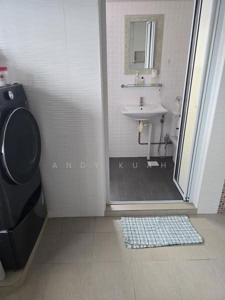 116 Serangoon North Avenue 1, 116 Serangoon North Avenue 1, Hougang / Punggol / Sengkang, 3 Bedrooms, 1,300 sqft, HDB Flat For Rent, by Andy Kuah, 500271378 - Bathroom - PropertyGuru.com.sg