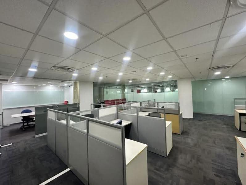 Motor Image (Subaru), 19 Lorong 8 Toa Payoh, Balestier / Toa Payoh, 6,041 sqft, Office For Rent, by Kenneth Chua, 500271380 - Interior - CommercialGuru.com.sg