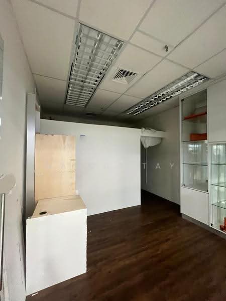 Far East Plaza, 14 Scotts Road, Orchard / River Valley, 291 sqft, Mall Shop For Rent, by Marcus Tay, 500271382 - Interior - CommercialGuru.com.sg