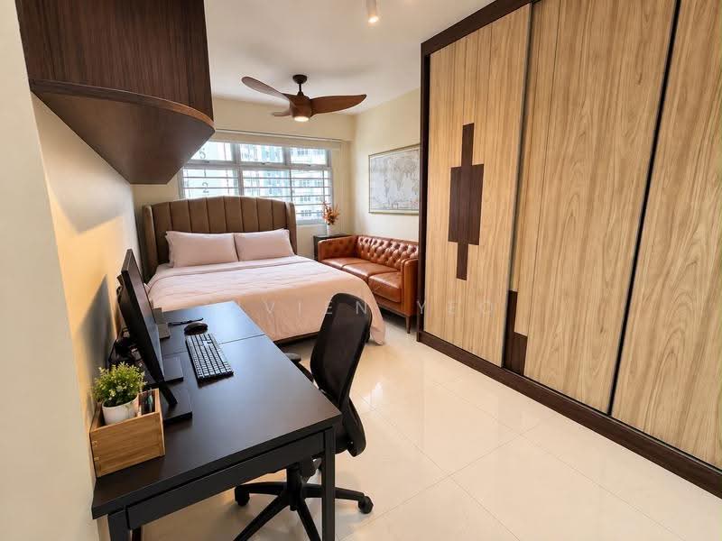 513B Yishun Street 51, 513B Yishun Street 51, Sembawang / Yishun, 3 Bedrooms, 1,216 sqft, HDB Flat For Sale, by Vivien Yeo, 500271383 - Bedroom - PropertyGuru.com.sg