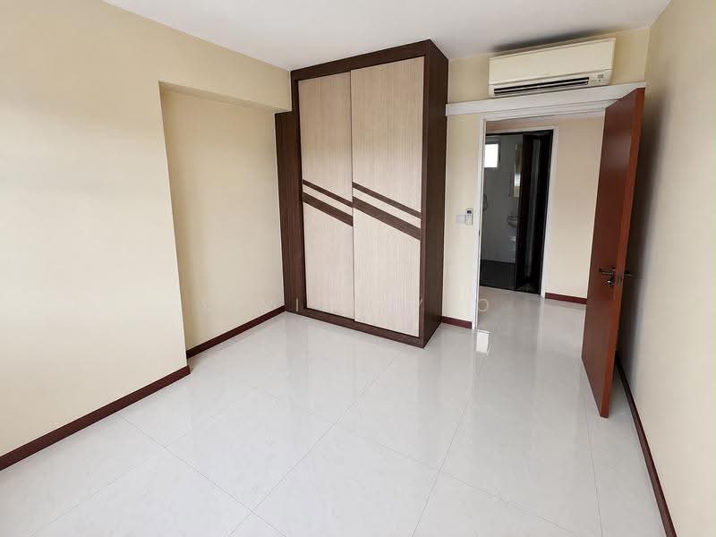 513B Yishun Street 51, 513B Yishun Street 51, Sembawang / Yishun, 3 Bedrooms, 1,216 sqft, HDB Flat For Sale, by Vivien Yeo, 500271383 - Bedroom - PropertyGuru.com.sg
