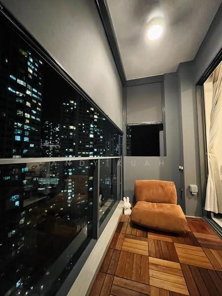 Stirling Residences, 21 Stirling Road, Alexandra / Commonwealth, 2 Bedrooms, 657 sqft, Condominium For Sale, by Andy Kuah, 500271389 - Balcony - PropertyGuru.com.sg