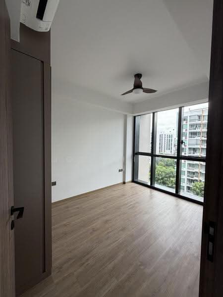 Sceneca Residence, Tanah Merah Kechil Link, Bedok / Upper East Coast, 2 Bedrooms, 689 sqft, Condominium For Sale, by Josephine Tan, 500271414 - Master Bedroom - PropertyGuru.com.sg
