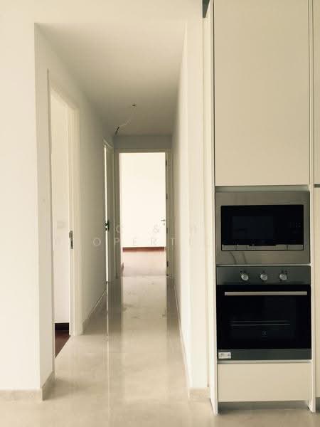 Kingsford Hillview Peak, 103 Hillview Rise, Dairy Farm / Bukit Panjang / Choa Chu Kang, 3 Bedrooms, 1,033 sqft, Condominium For Rent, by MEIQI, 500271428 - Corridor - PropertyGuru.com.sg