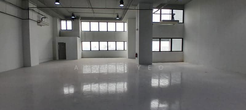 Ready Fitted Car And Accessories Industrial Unit for Rent At Carros Centre, Admiralty / Woodlands, 2,928 sqft, Factory / Workshop (B2) For Rent, by Alvin Yeo, 500271431 - Interior - CommercialGuru.com.sg