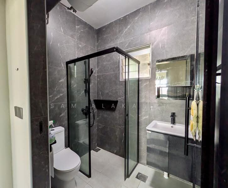 442C Fajar Road, 442C Fajar Road, Dairy Farm / Bukit Panjang / Choa Chu Kang, 3 Bedrooms, 1,001 sqft, HDB Flat For Sale, by Sam Alakasam, 500271432 - Bathroom - PropertyGuru.com.sg
