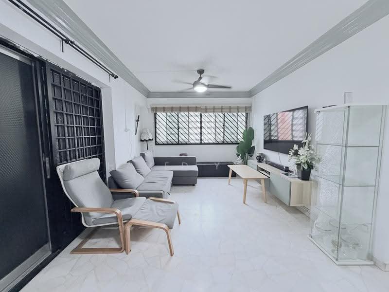 535 Hougang Street 52, 535 Hougang Street 52, Hougang / Punggol / Sengkang, 3 Bedrooms, 1,216 sqft, HDB Flat For Sale, by Mohamed Yaseen, 500271435 - Living Room - PropertyGuru.com.sg