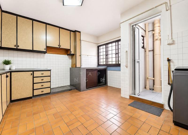 102 Potong Pasir Avenue 1, 102 Potong Pasir Avenue 1, Macpherson / Potong Pasir, 2 Bedrooms, 797 sqft, HDB Flat For Sale, by Pius Yap Chih Hong 叶智弘, 500271440 - Kitchen - PropertyGuru.com.sg