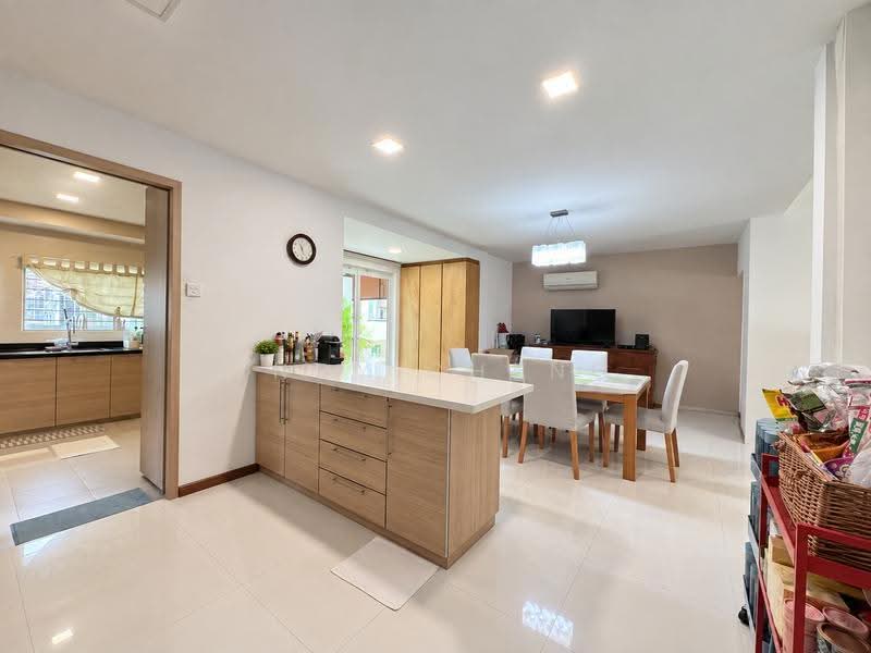 โ
๐๐ฎ๐ป๐ฑ๐ฒ๐ฑ ๐๐
๐ฐ๐ฒ๐น๐น๐ฒ๐ป๐ฐ๐ฒ โ
Sunset Way | Nan Hua Primary | Corner Terrace For Rebuild, Sunset Way | Sunset Square | Sunset Heights, Clementi Park / Upper Bukit Timah, 3 Bedrooms, 3,500 sqft, Corner Terrace For Sale, by Andy Cheng, 500271443 - Kitchen - PropertyGuru.com.sg