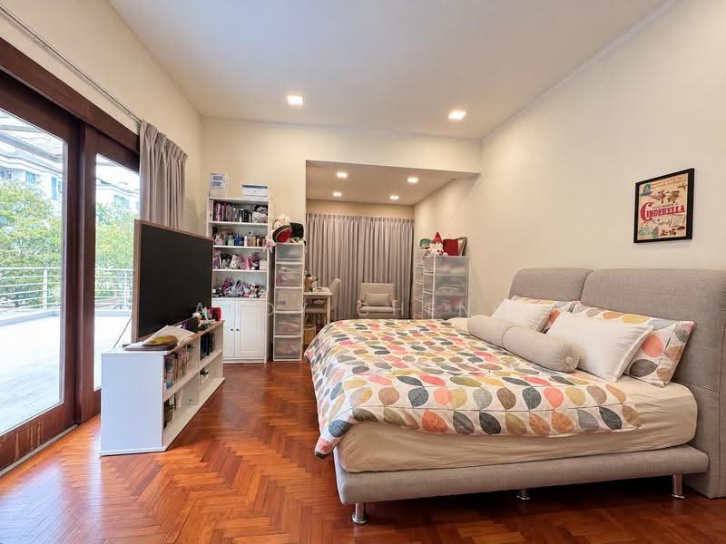 โ
๐๐ฎ๐ป๐ฑ๐ฒ๐ฑ ๐๐
๐ฐ๐ฒ๐น๐น๐ฒ๐ป๐ฐ๐ฒ โ
Sunset Way | Nan Hua Primary | Corner Terrace For Rebuild, Sunset Way | Sunset Square | Sunset Heights, Clementi Park / Upper Bukit Timah, 3 Bedrooms, 3,500 sqft, Corner Terrace For Sale, by Andy Cheng, 500271443 - Bedroom - PropertyGuru.com.sg