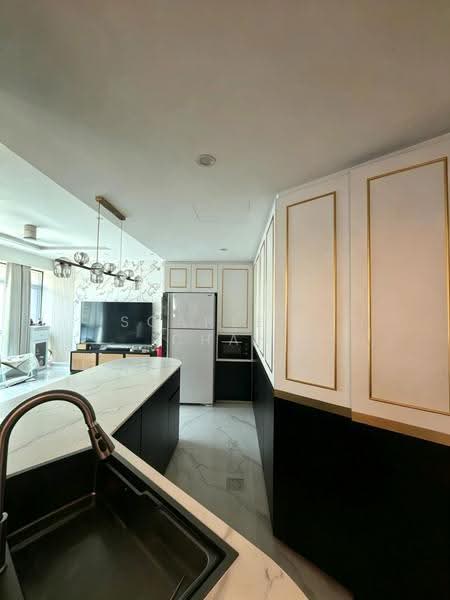 Palmwoods, 450 Upper Changi Road, Bedok / Upper East Coast, 2 Bedrooms, 1,033 sqft, Condominium For Sale, by Scarlett Chan, 500271448 - Kitchen - PropertyGuru.com.sg
