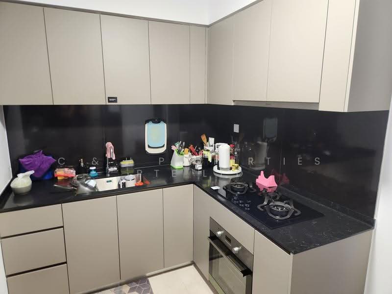 The Florence Residences, 89 Hougang Avenue 2, Hougang / Punggol / Sengkang, 4 Bedrooms, 1,283 sqft, Condominium For Sale, by SALLY, 500271452 - Kitchen - PropertyGuru.com.sg