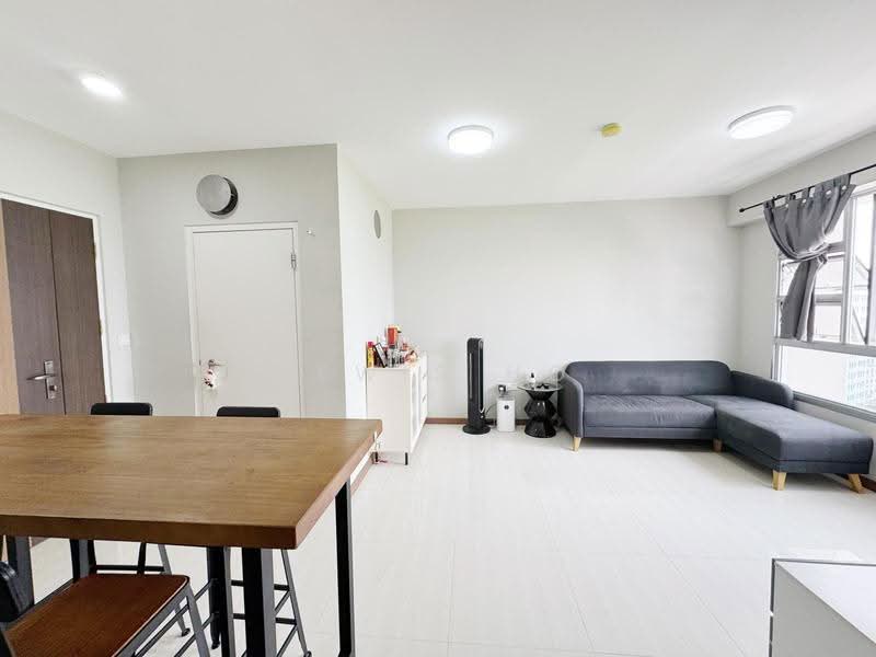 109A Canberra Walk, 109A Canberra Walk, Sembawang / Yishun, 2 Bedrooms, 742 sqft, HDB Flat For Sale, by Lewis Ho, 500271465 - Living Room - PropertyGuru.com.sg