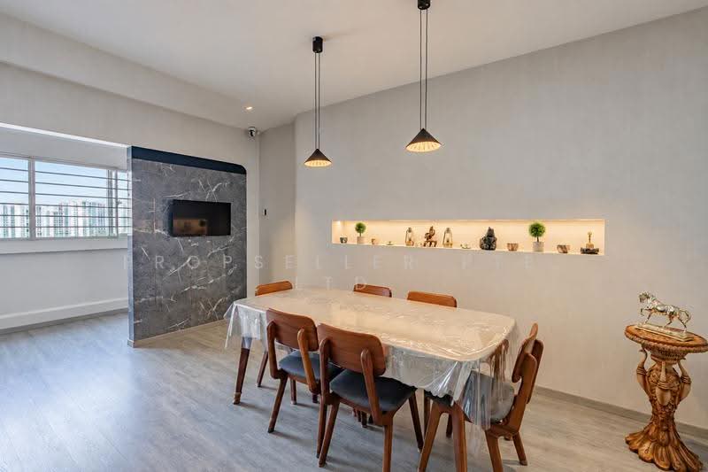 977 Jurong West Street 93, 977 Jurong West Street 93, Boon Lay / Jurong / Tuas, 3 Bedrooms, 1,302 sqft, HDB Flat For Sale, by ADNIX LIU, 500271501 - Dining Room - PropertyGuru.com.sg