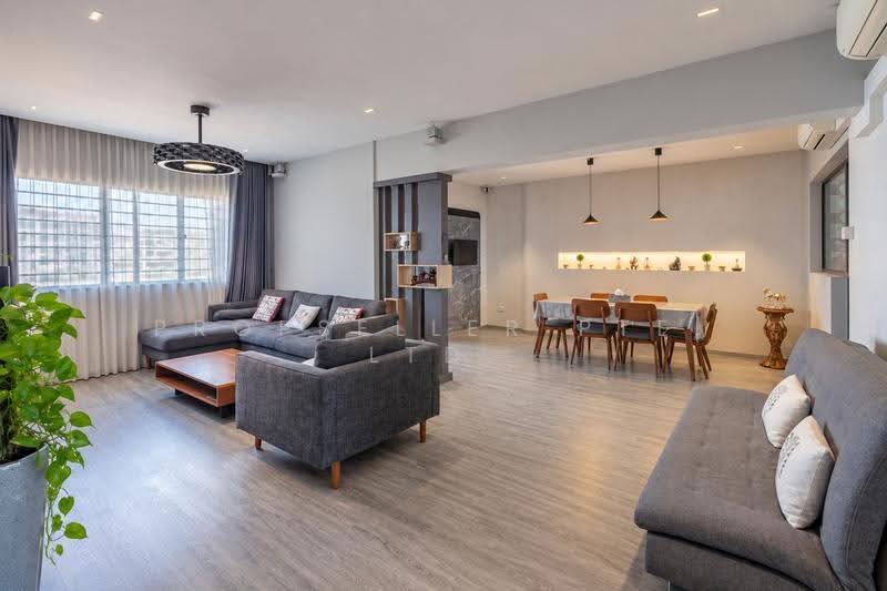 977 Jurong West Street 93, 977 Jurong West Street 93, Boon Lay / Jurong / Tuas, 3 Bedrooms, 1,302 sqft, HDB Flat For Sale, by ADNIX LIU, 500271501 - Living Room - PropertyGuru.com.sg