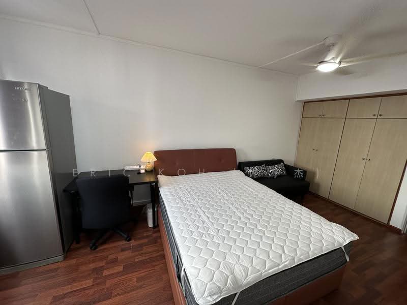 People's Park Complex, 1 Park Road, Boat Quay / Raffles Place / Marina, Room Rental, 350 sqft, Apartment For Rent, by Eric Koh (许子杰), 500271507 - Bedroom - PropertyGuru.com.sg