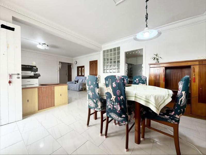 864 Yishun Avenue 4, 864 Yishun Avenue 4, Sembawang / Yishun, 3 Bedrooms, 1,119 sqft, HDB Flat For Sale, by Clarette Chua, 500271511 - Dining Room - PropertyGuru.com.sg