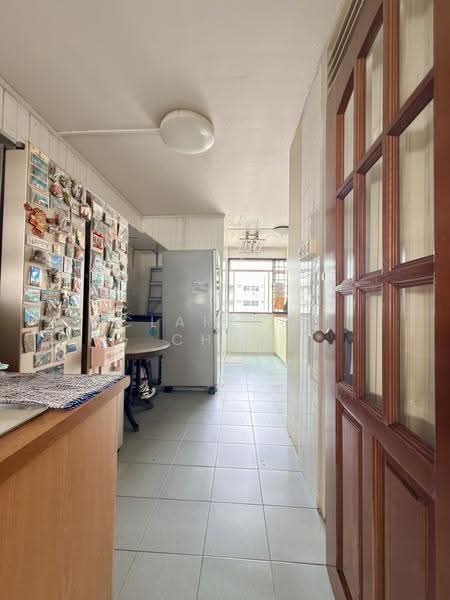 864 Yishun Avenue 4, 864 Yishun Avenue 4, Sembawang / Yishun, 3 Bedrooms, 1,119 sqft, HDB Flat For Sale, by Clarette Chua, 500271511 - Kitchen - PropertyGuru.com.sg