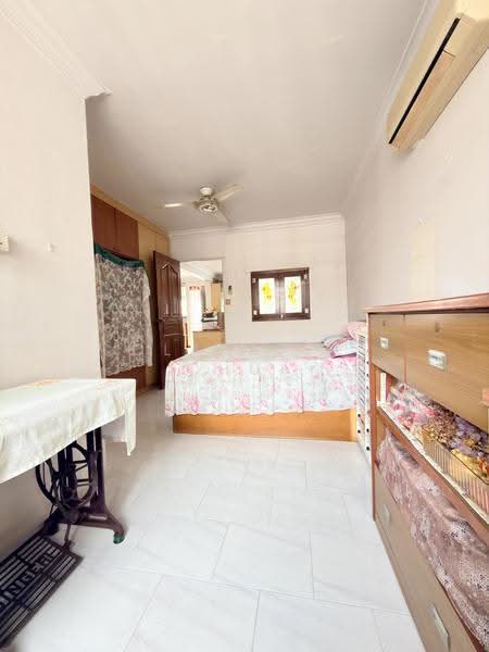 864 Yishun Avenue 4, 864 Yishun Avenue 4, Sembawang / Yishun, 3 Bedrooms, 1,119 sqft, HDB Flat For Sale, by Clarette Chua, 500271511 - PropertyGuru.com.sg