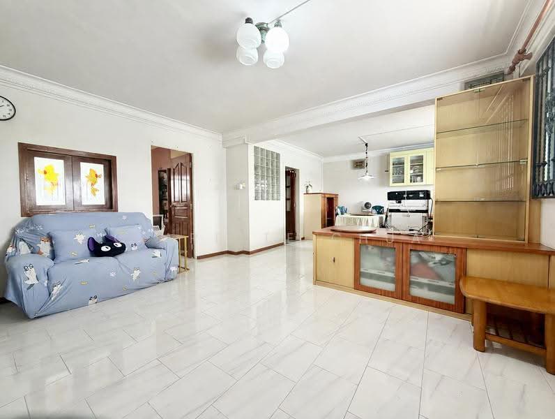 864 Yishun Avenue 4, 864 Yishun Avenue 4, Sembawang / Yishun, 3 Bedrooms, 1,119 sqft, HDB Flat For Sale, by Clarette Chua, 500271511 - Living Room - PropertyGuru.com.sg