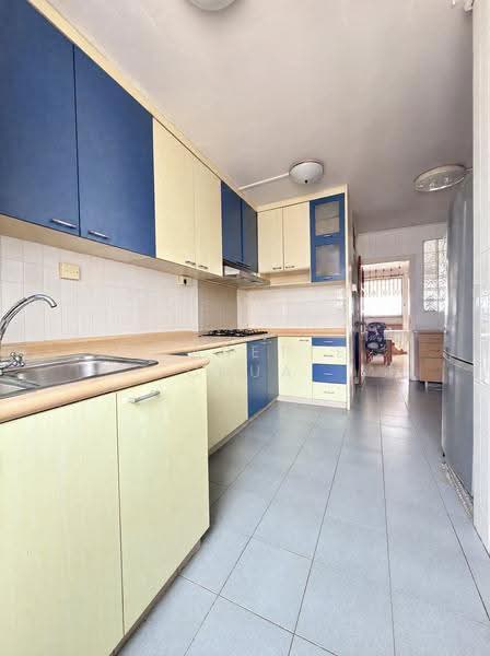864 Yishun Avenue 4, 864 Yishun Avenue 4, Sembawang / Yishun, 3 Bedrooms, 1,119 sqft, HDB Flat For Sale, by Clarette Chua, 500271511 - Kitchen - PropertyGuru.com.sg