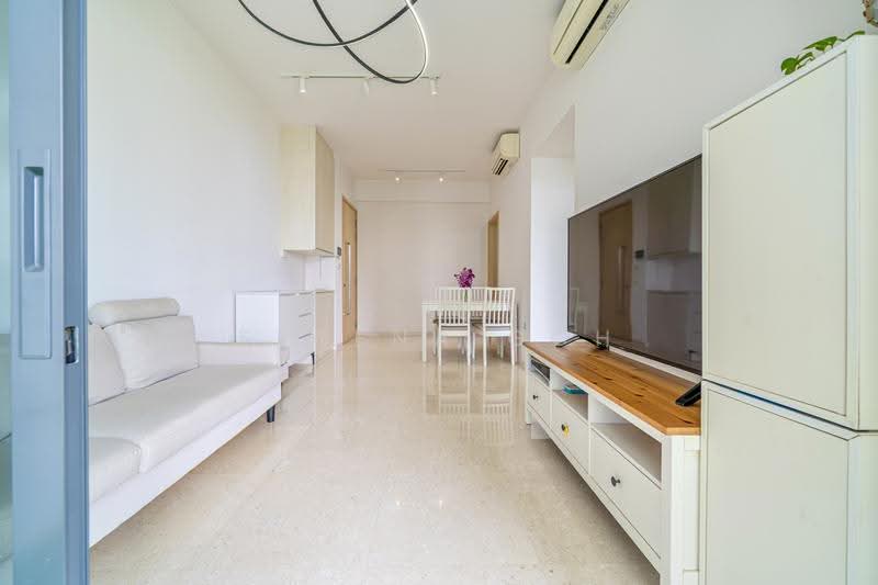 The Luxurie, 27 Compassvale Road, Hougang / Punggol / Sengkang, 2 Bedrooms, 775 sqft, Condominium For Sale, by Serena Goh, 500271516 - Living Room - PropertyGuru.com.sg