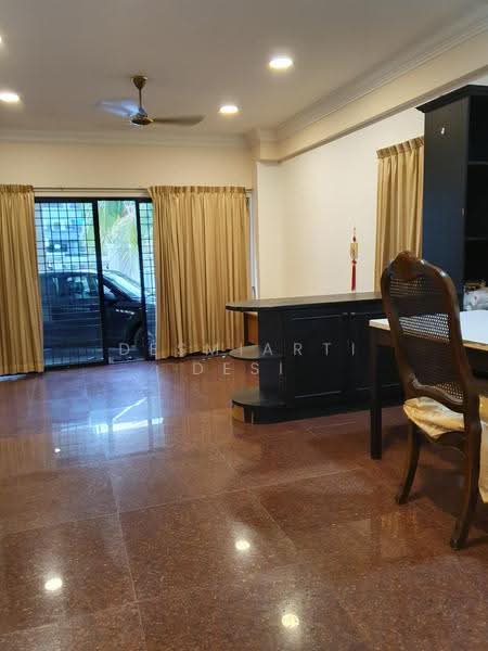 6 BEDROOMS CORNER SEMI DETACHED 3 STOREY 4000SQFT, Jln Rimau of Eunos Road, Eunos / Geylang / Paya Lebar, 6 Bedrooms, 4,000 sqft, Semi-Detached House For Rent, by Desmiarti Desi, 500271519 - PropertyGuru.com.sg