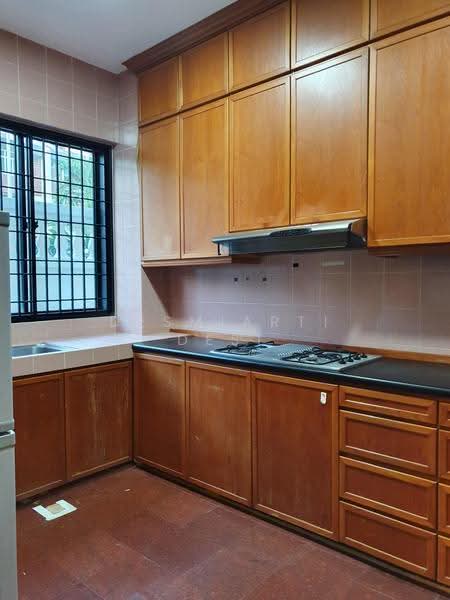6 BEDROOMS CORNER SEMI DETACHED 3 STOREY 4000SQFT, Jln Rimau of Eunos Road, Eunos / Geylang / Paya Lebar, 6 Bedrooms, 4,000 sqft, Semi-Detached House For Rent, by Desmiarti Desi, 500271519 - PropertyGuru.com.sg