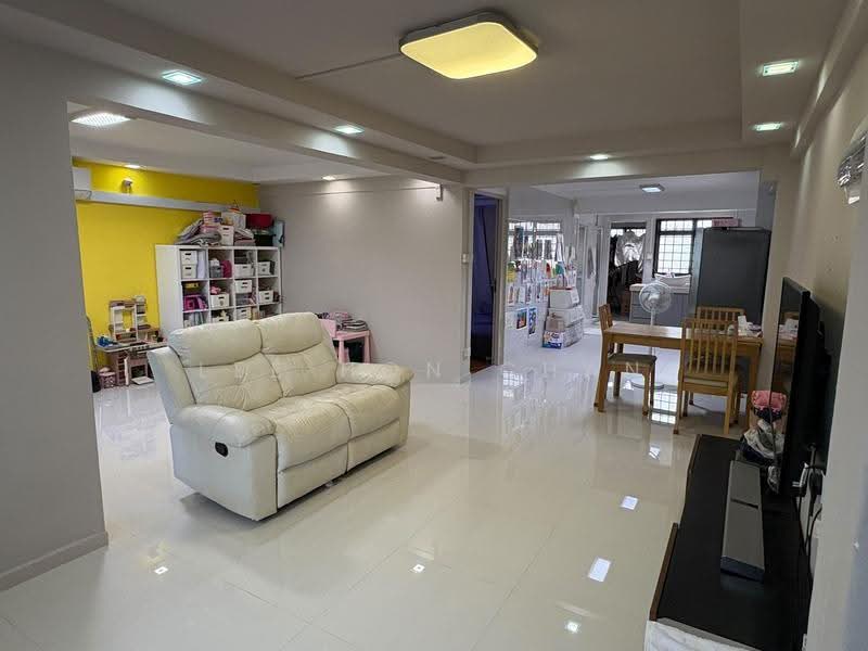 11 Upper Boon Keng Road, 11 Upper Boon Keng Road, Eunos / Geylang / Paya Lebar, 2 Bedrooms, 807 sqft, HDB Flat For Rent, by Lee Hon Chan, 500271529 - Living Room - PropertyGuru.com.sg