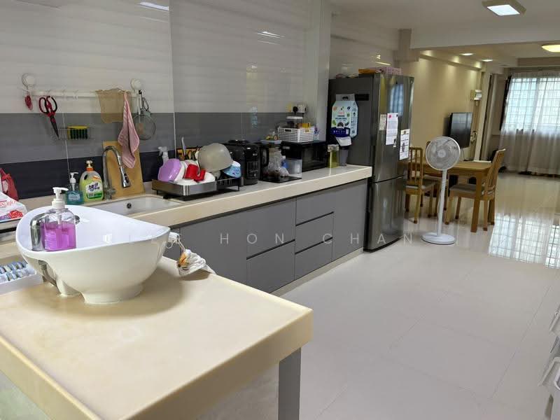 11 Upper Boon Keng Road, 11 Upper Boon Keng Road, Eunos / Geylang / Paya Lebar, 2 Bedrooms, 807 sqft, HDB Flat For Rent, by Lee Hon Chan, 500271529 - Kitchen - PropertyGuru.com.sg