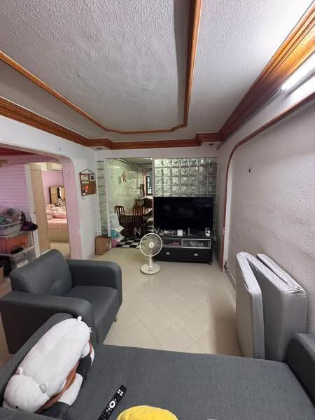 735 Yishun Street 72, 735 Yishun Street 72, Sembawang / Yishun, 2 Bedrooms, 882 sqft, HDB Flat For Sale, by Kenny Lee, 500271530 - Living Room - PropertyGuru.com.sg