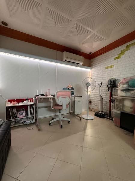735 Yishun Street 72, 735 Yishun Street 72, Sembawang / Yishun, 2 Bedrooms, 882 sqft, HDB Flat For Sale, by Kenny Lee, 500271530 - Study - PropertyGuru.com.sg