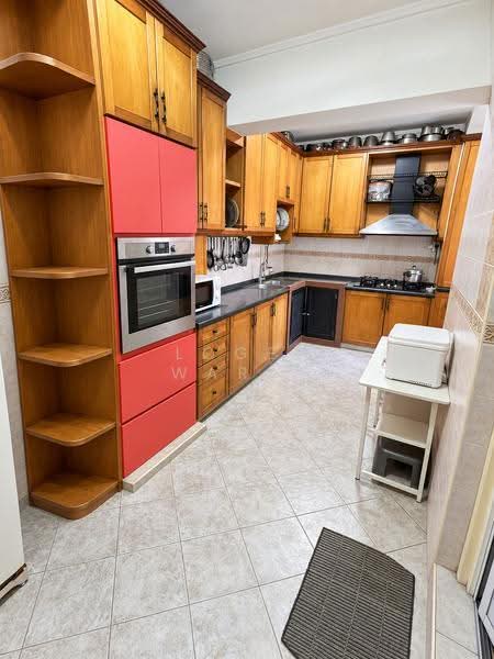 7 Ghim Moh Road, 7 Ghim Moh Road, Tanglin / Holland / Bukit Timah, 3 Bedrooms, 1,280 sqft, HDB Flat For Rent, by Loges Waran, 500271532 - Kitchen - PropertyGuru.com.sg