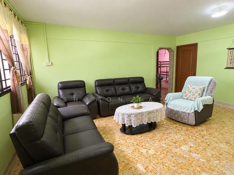 537 Ang Mo Kio Avenue 5, 537 Ang Mo Kio Avenue 5, Ang Mo Kio / Bishan / Thomson, 3 Bedrooms, 990 sqft, HDB Flat For Sale, by Sharon Tay, 500271538 - Living Room - PropertyGuru.com.sg