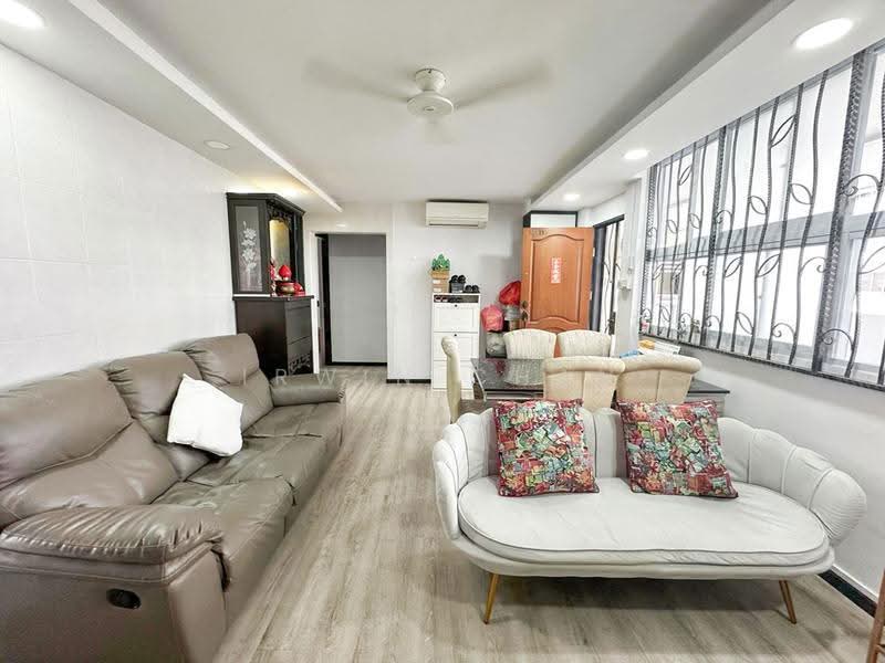 113 Bishan Street 12, 113 Bishan Street 12, Ang Mo Kio / Bishan / Thomson, 3 Bedrooms, 904 sqft, HDB Flat For Sale, by Irwin Chan, 500271539 - Living Room - PropertyGuru.com.sg